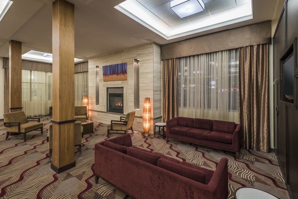 מלון Ramada By Wyndham לטברידג' מראה חיצוני תמונה